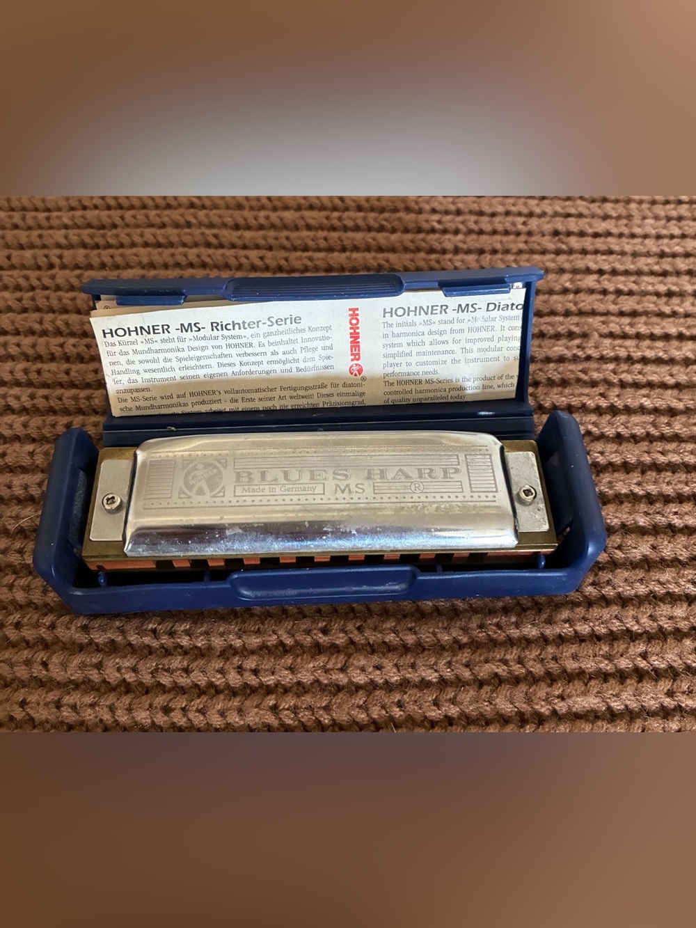 Hohner Blues Harp MS (Key of D) with Blue Case
